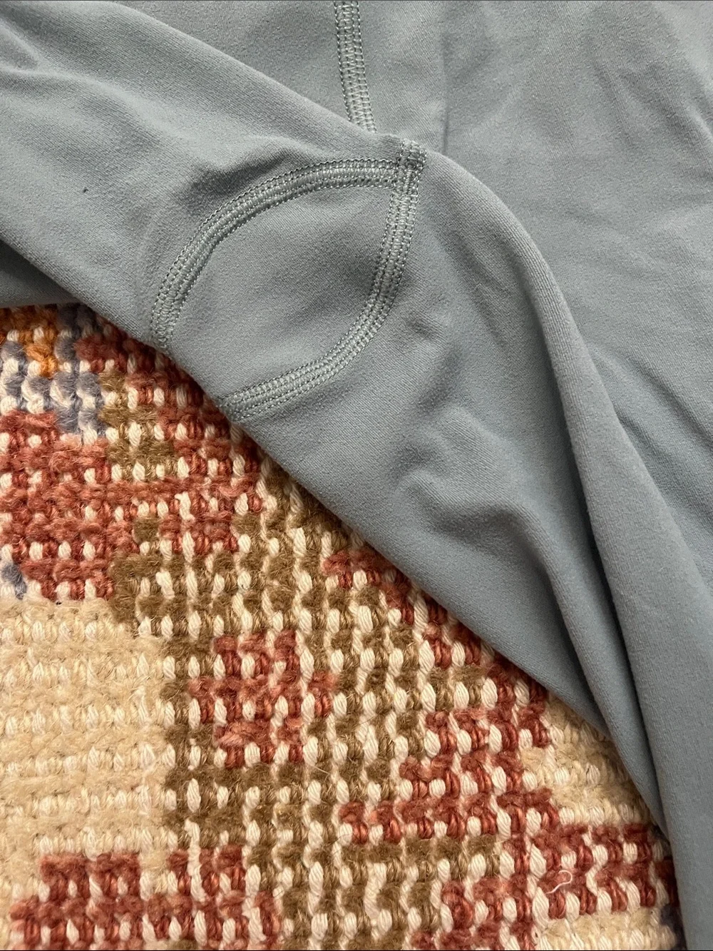 Athleta Salutation Stash Pocket II 7/8 Tight Blue Gray Size Medium M EUC - Picture 4 of 9